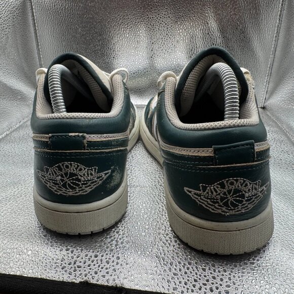 Size 7.5 Air Jordan 1 Oxidized Green White Mens Athletic Sneaker FQ7687-300 - Picture 8 of 10